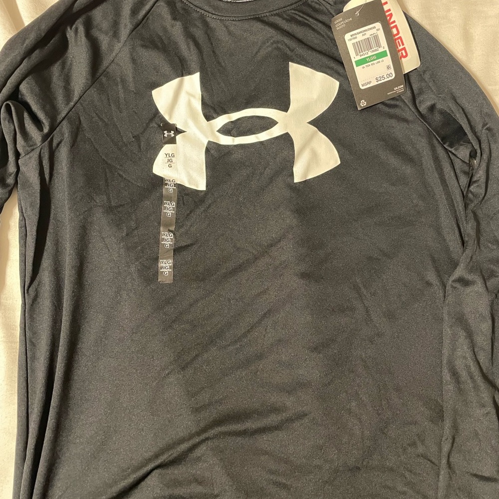 Youth Large Under Armor Long Sleeve Performance Shirt (Black)